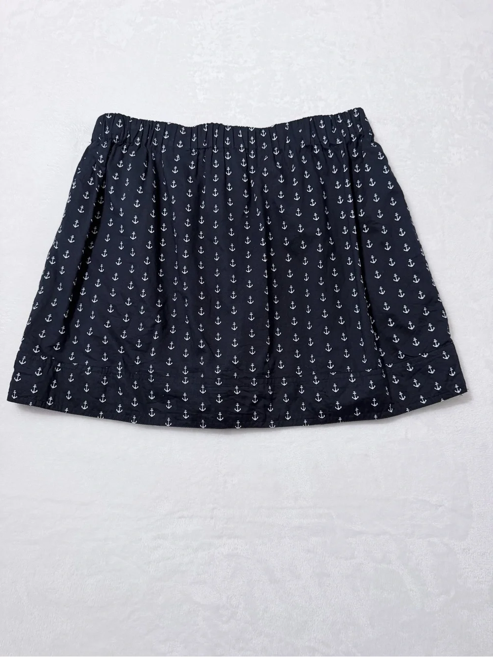 Classic J.Crew navy blue women’s medium skirt